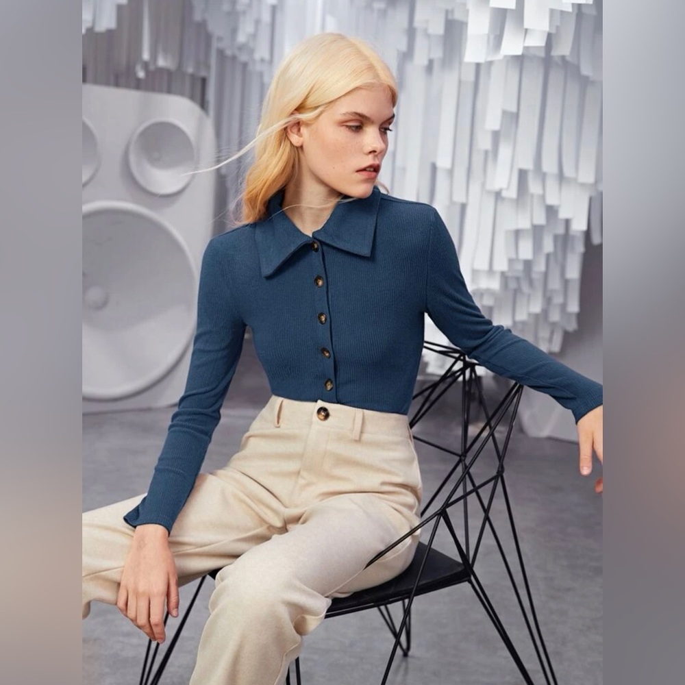 SHEIN Solid Button Front Rib-knit Tee